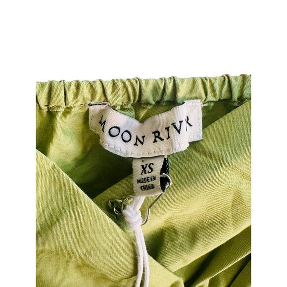 Green Smocked Waist Eyelet Midi Dress Sleeveless Size M NWT Moon River - Picture 9 of 13